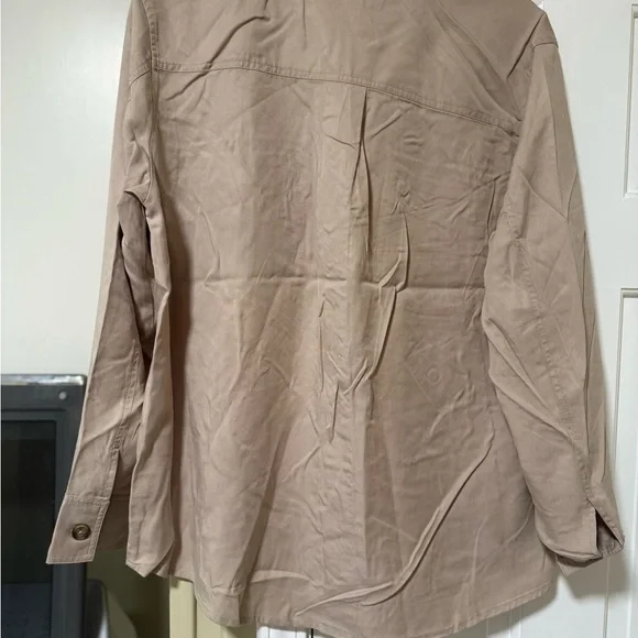 Martha Stewart Women's Beige Button Down Shirt - Picture 3 of 6